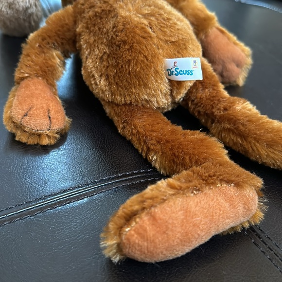 Dr. Seuss Max dog reindeer and elf - Picture 10 of 16